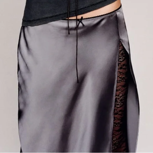 SATIN SKIRT AND LACE LEGGINGS - Picture 1 of 7